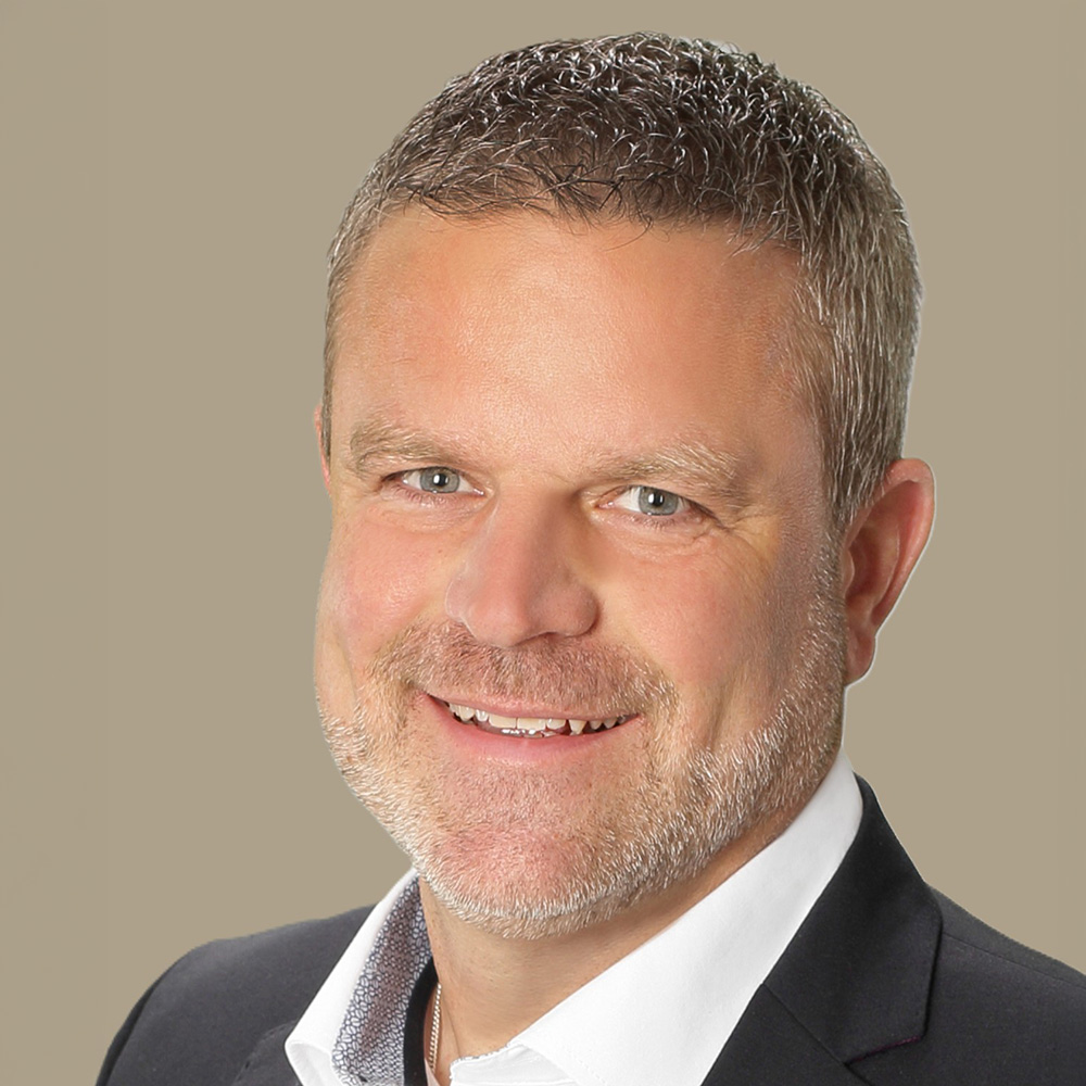 Frank Bauer